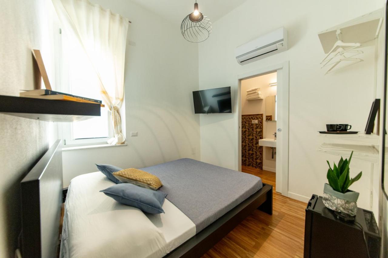 Lele'S Rooms Cagliari Extérieur photo