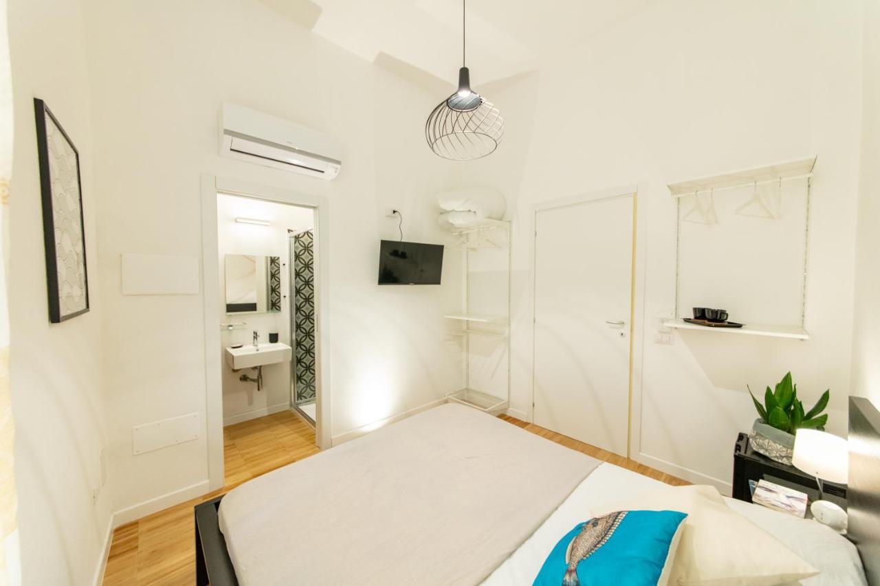 Lele'S Rooms Cagliari Extérieur photo